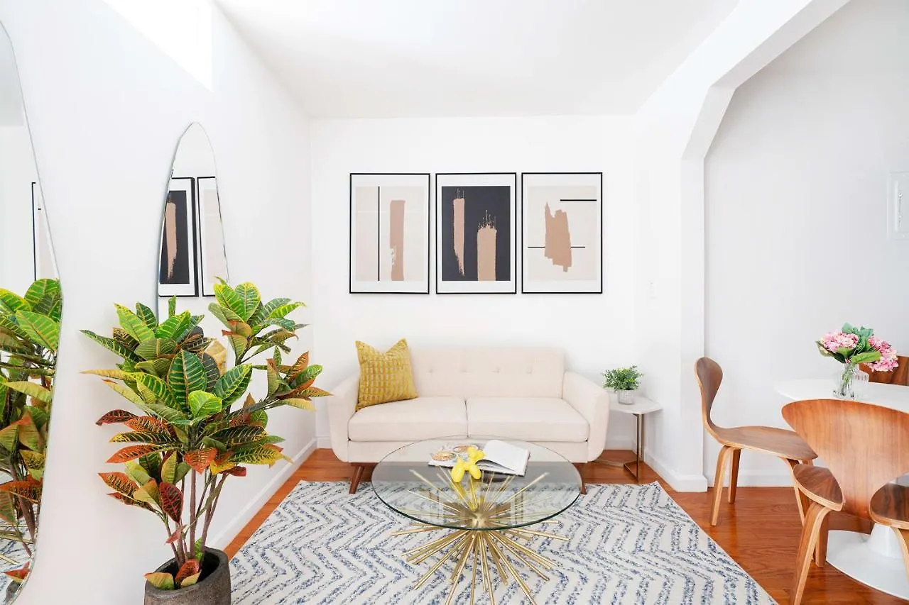 444-2E Modern 2Br Hell'S Kitchen Apartment New York